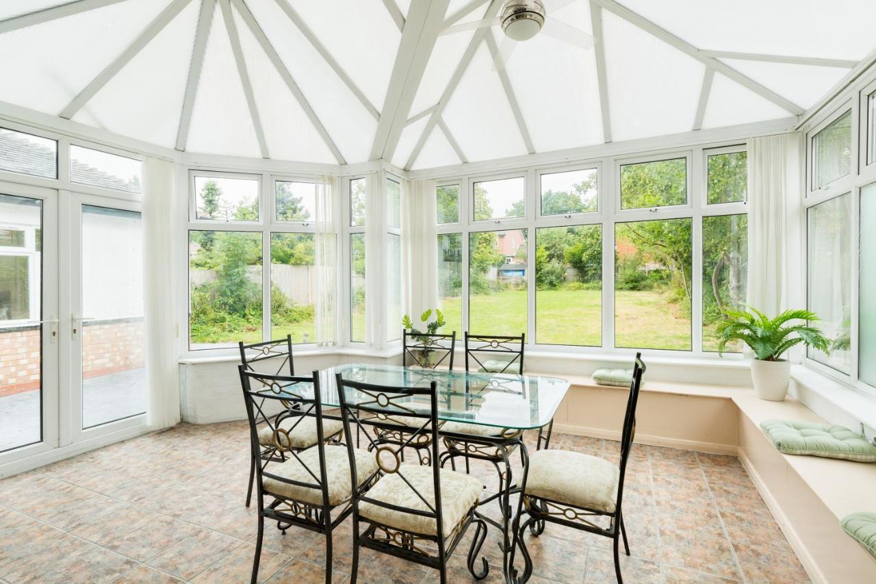 Beautiful 6 Bedroom House For 17 Guests Next To Edgbaston Stadium Birmingam Exterior foto