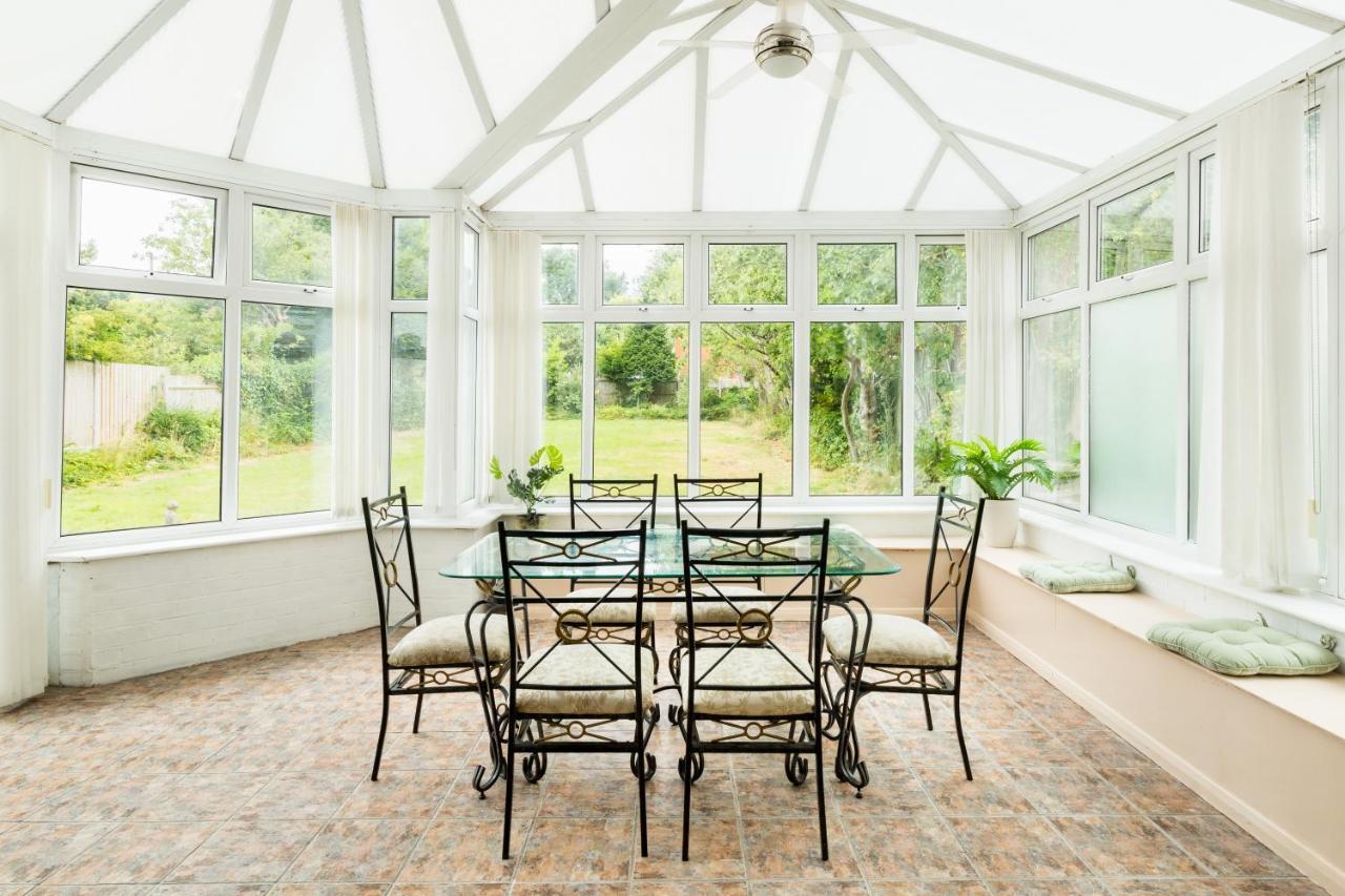 Beautiful 6 Bedroom House For 17 Guests Next To Edgbaston Stadium Birmingam Exterior foto